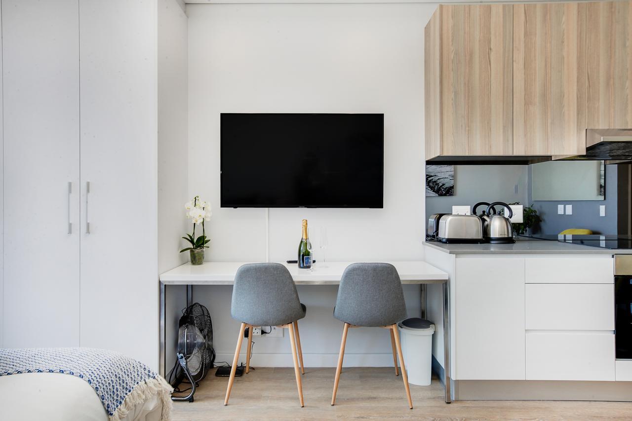 Backup-Powered Trendy Ny City Apartment At Table Mountain Кейптаун Екстериор снимка
