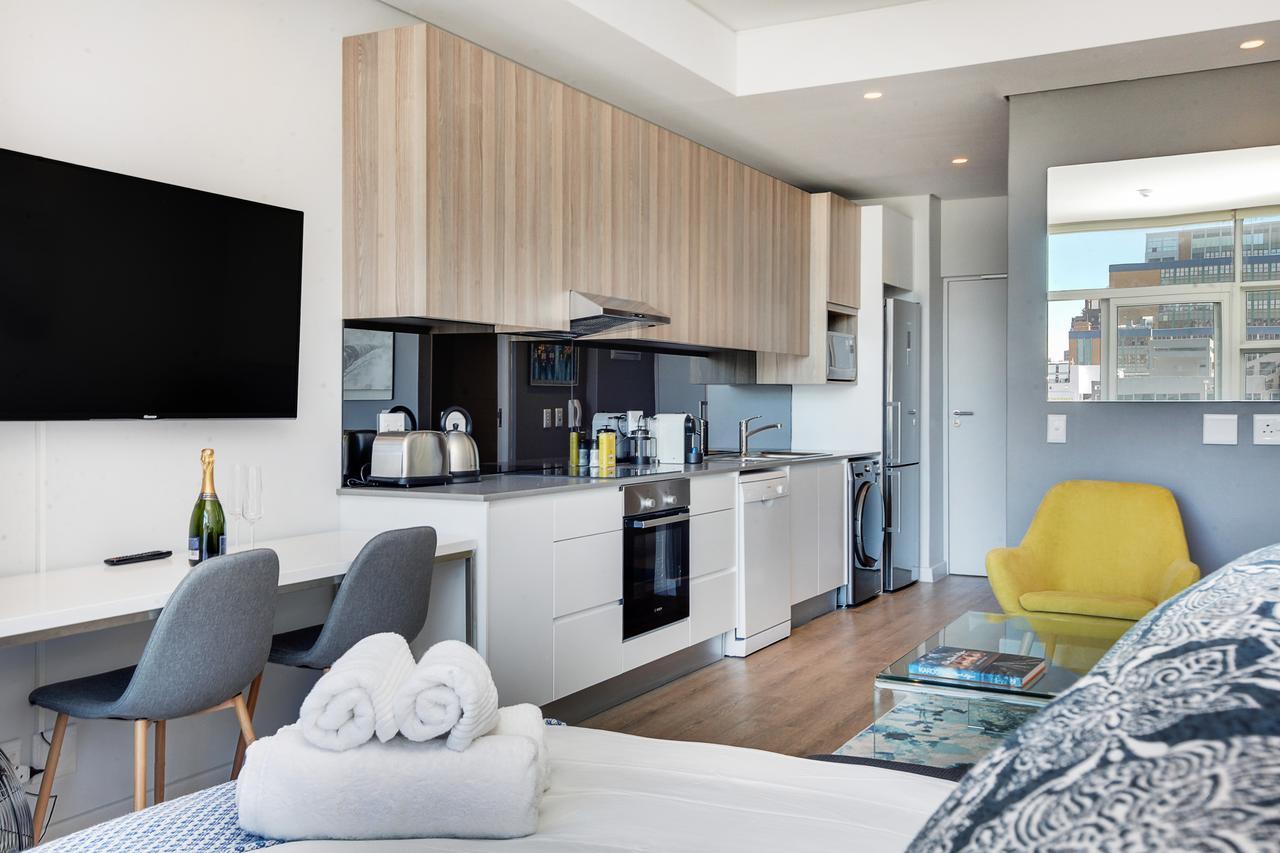 Backup-Powered Trendy Ny City Apartment At Table Mountain Кейптаун Екстериор снимка
